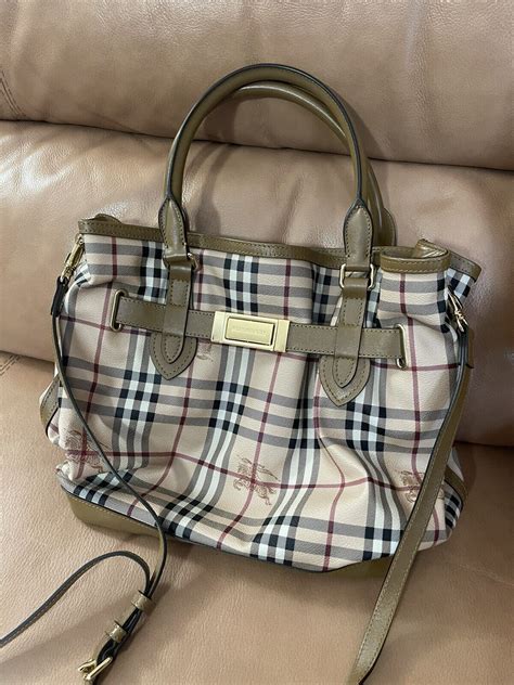 BURBERRY Haymarket Check Medium Golderton Tote Military 